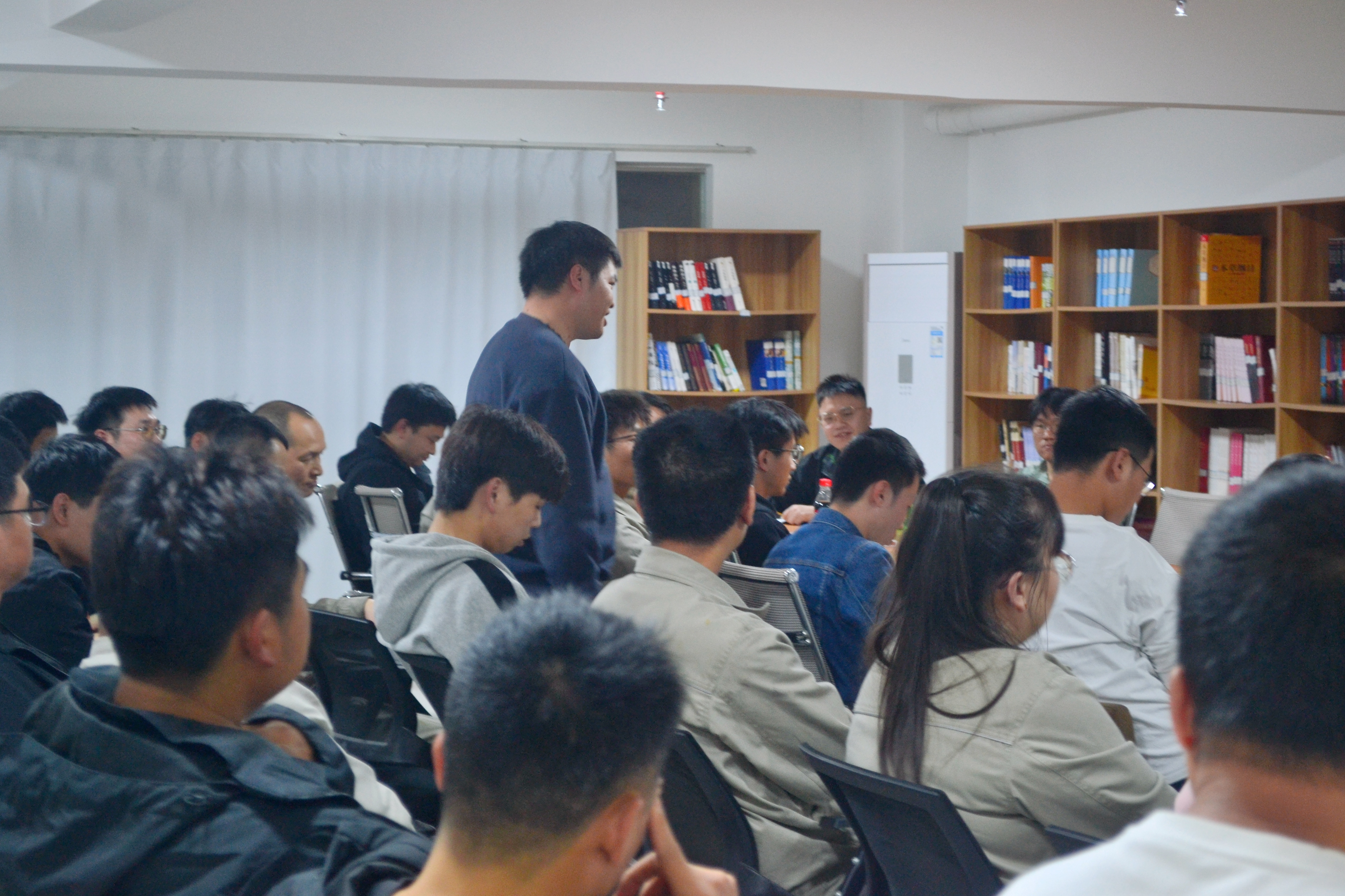 8392d9807e24868eaf78098e50880dfa