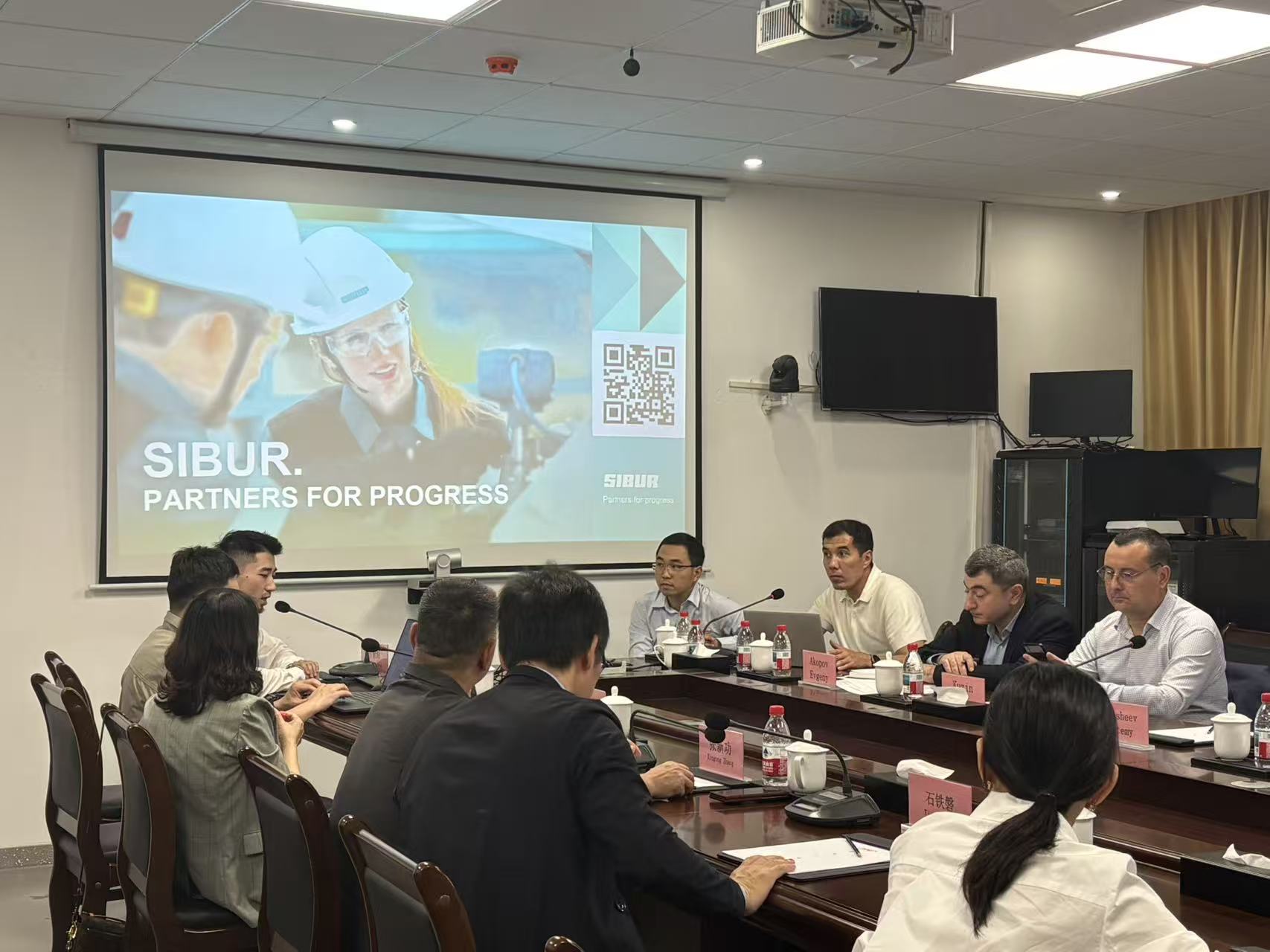 48b860de4a22a78ff0d4372fd792cf4e